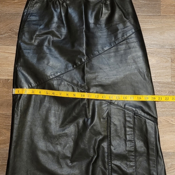 VINTAGE LONG FULL LENGTH BLACK LEATHER SKIRT NO TAGS SIZE 4 - Picture 7 of 9